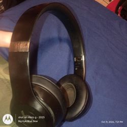 Beats Solo 4s