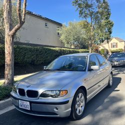 2003 BMW 325i