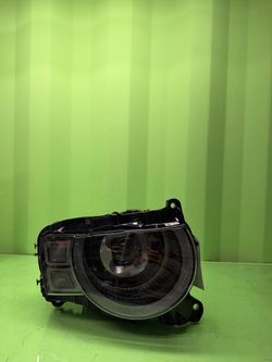 2020 2021 2022 2023 2024 2025 Land Rover Defender Right Passenger Side Headlight OEM L8B2-13W029-FF