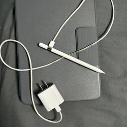 Apple iPad 64GB With Logitech Keyboard Case and Apple Pencil 