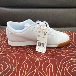 New With Tags Reebok Princess Shoe