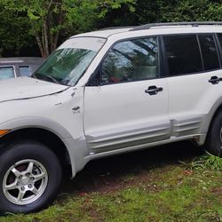 2001 Mitsubishi Montero
