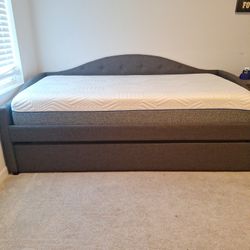 Trundle  Bed