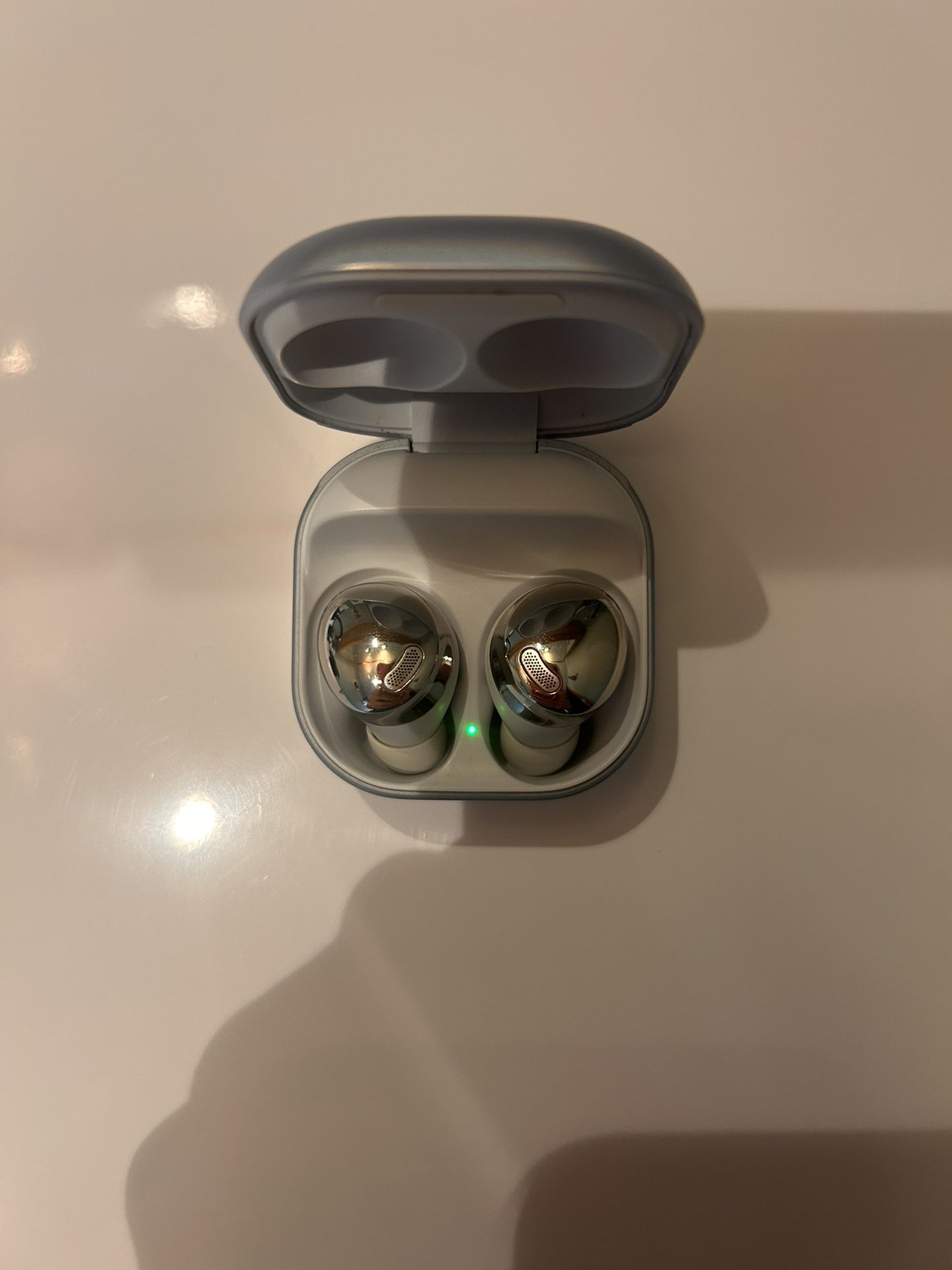 Samsung Galaxy Buds Pro silver