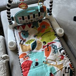 Fisher Price Playmat Kick And Play Piano