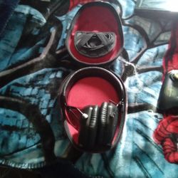 M100 V Moda Headphones