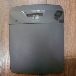 Cisco Linksys E1500 Router With Extras