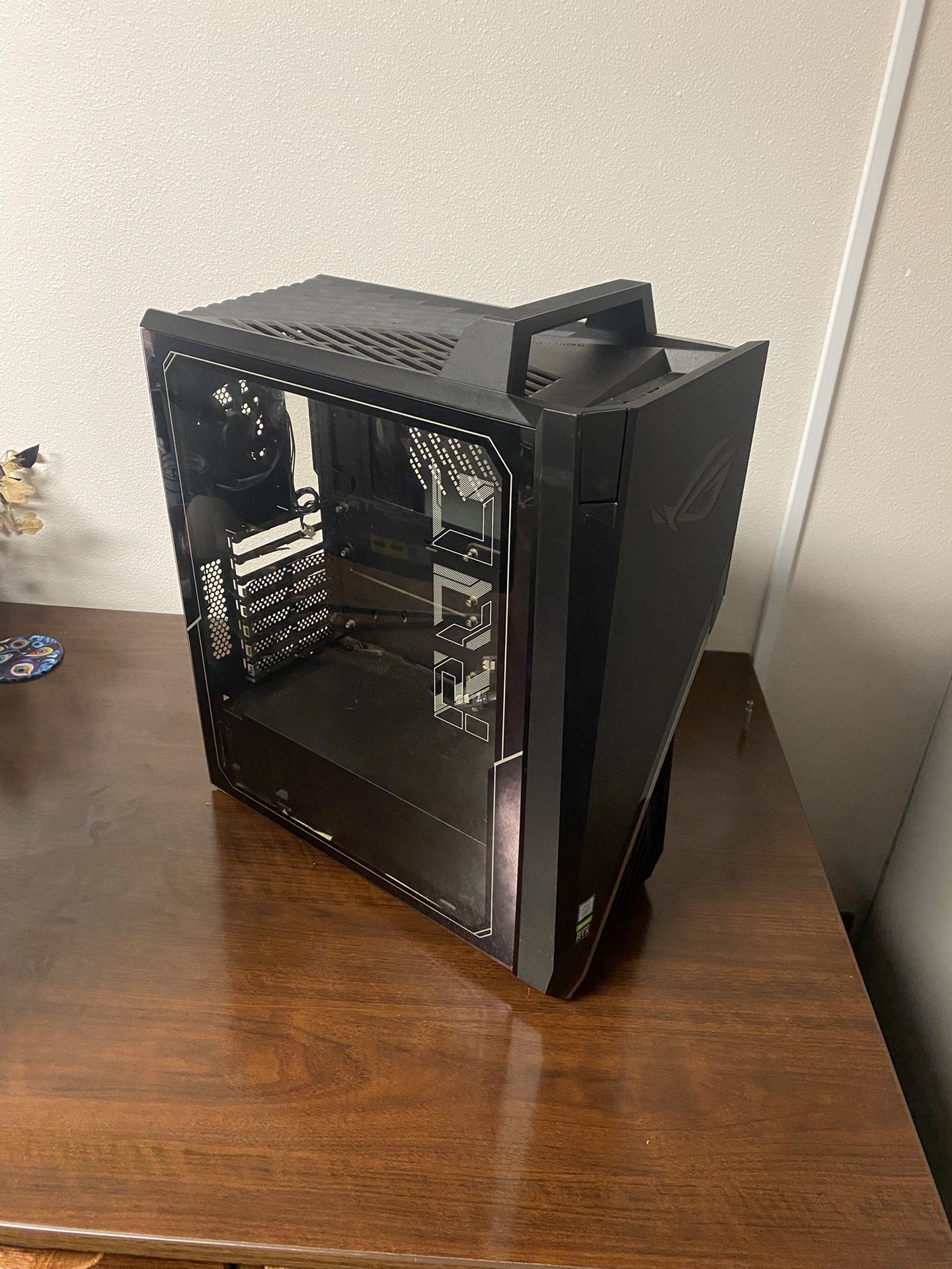 Asus RGB PC Case