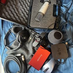 Home Studio Samsom Focursite KRK Systems Holepod Apple Tv