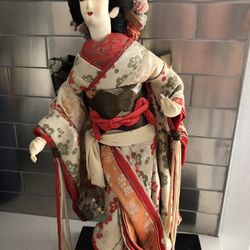 Large Vintage Japanese geisha doll
