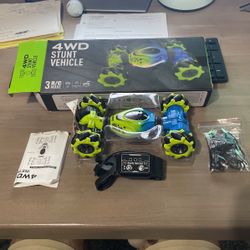 4 Wheel Drive Stunt R/C Vehicle 