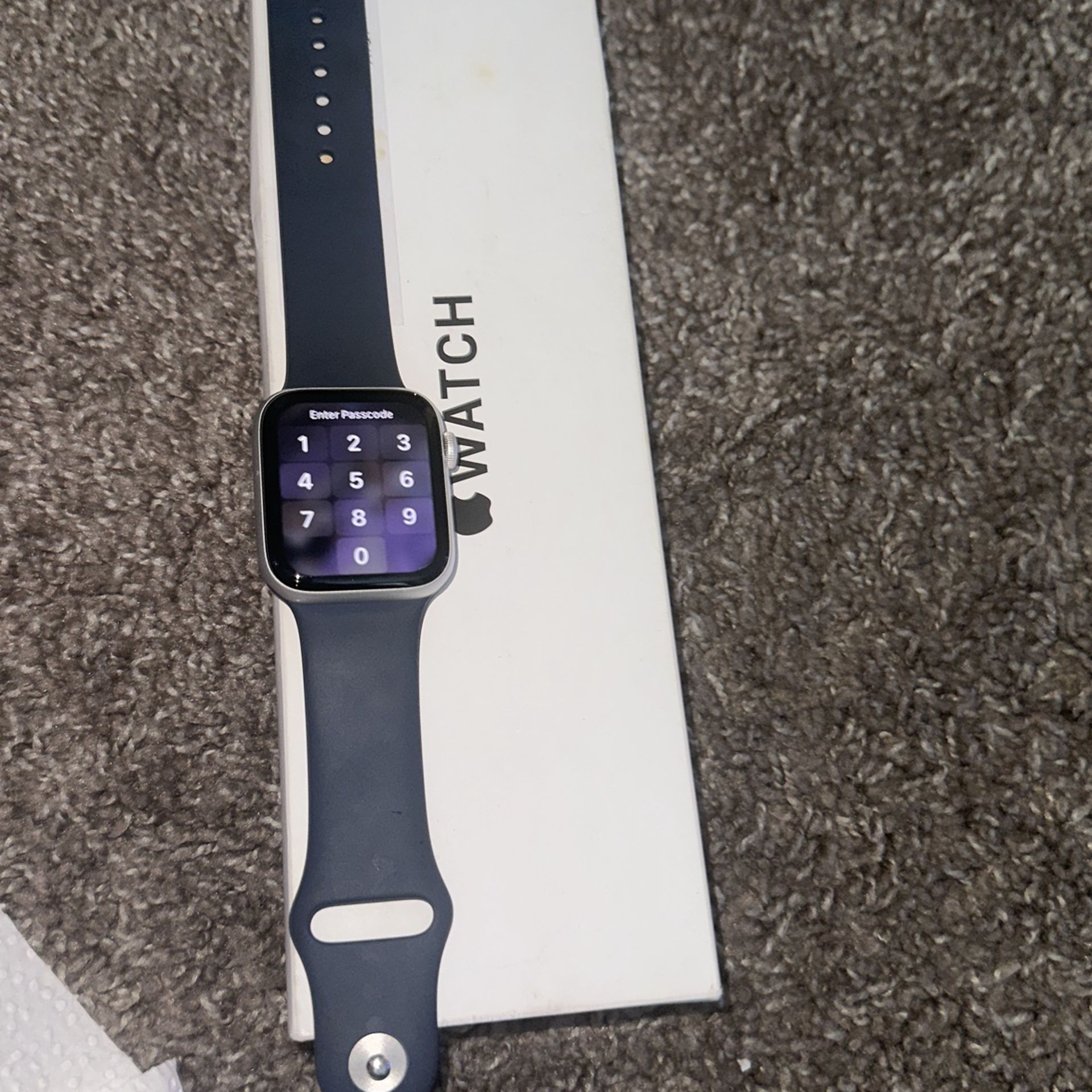 Apple Watch Se 44mm Aluminum Case 10n-x Glass GPS LTE Wr-50 Meters