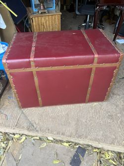 A nice trunk it’s 22 inches tall and 34 by 19 inches no holds cross posted