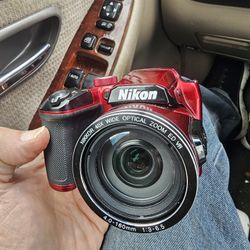 Nikon coolpix b500