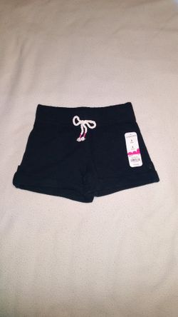 NEW Jumping Beans Girls Shorts in size 5T in black