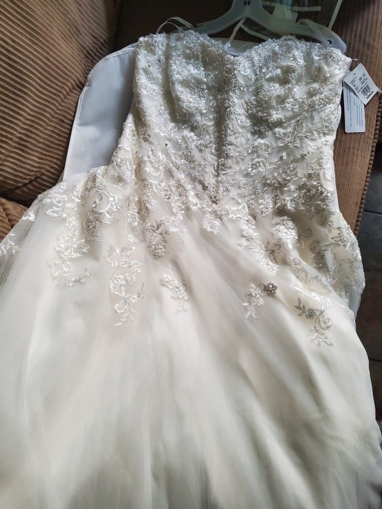 Ballgown Wedding Dress
