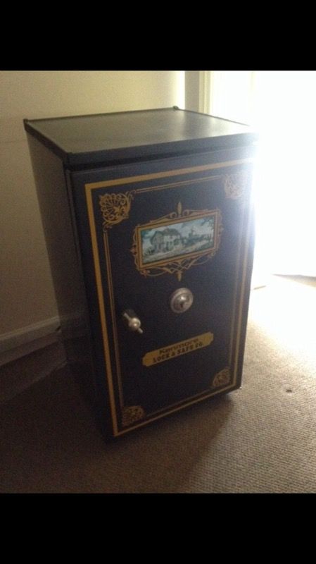 Kenmore Mini Fridge Gun Safe (doesn't run currently)