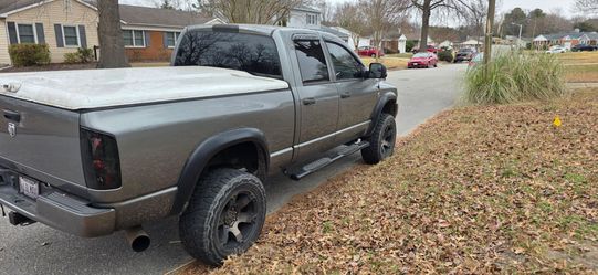 A.R.E. Fiberglass Tonneau Cover
