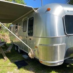 Airstream Safari RV Camper 