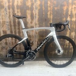 2024 Pinarello Dogma F 