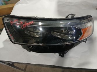 2020-2024 Ford Explorer Headlight LH