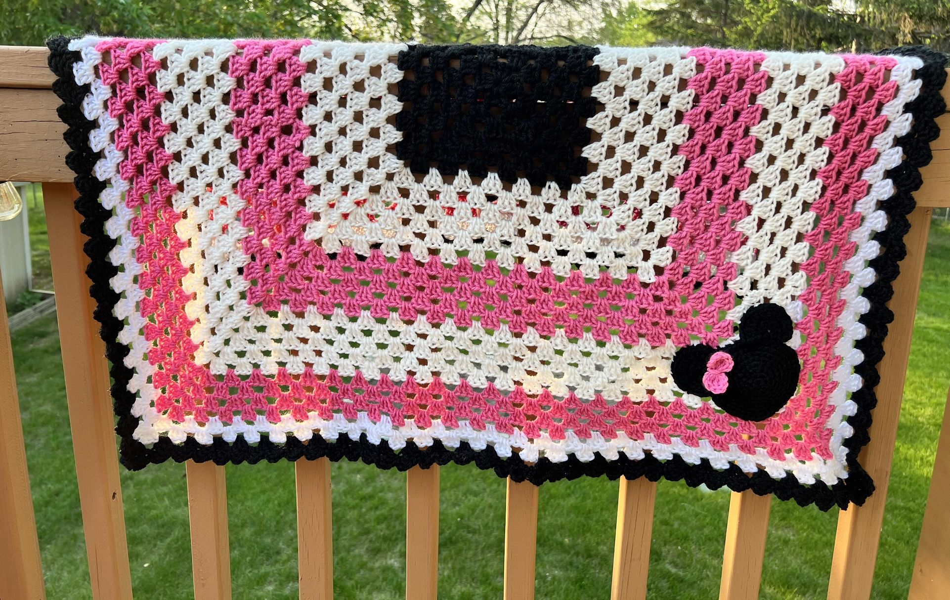 MOUSE pink BLACK BOW HandMADE crocheT baby blanket/lap afghan--NEW- SHOWER GIFT