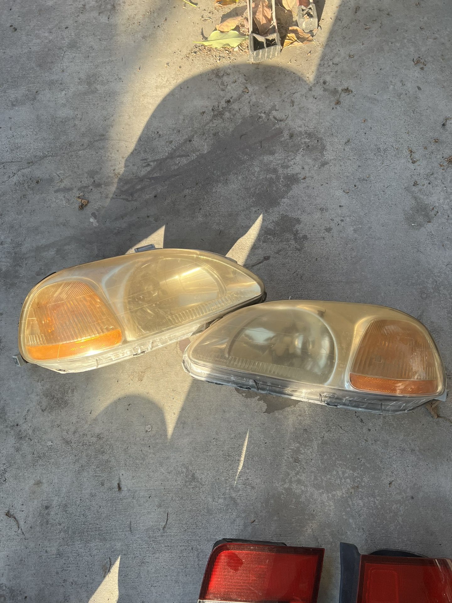 96-98 Honda Civic OEM headlights
