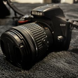 Nikon D3500 DSLR CAMERA