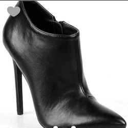 Brand NEW Black Ankle  Boots 