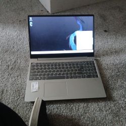 Laptop 