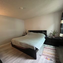King Size Bed With Mattress And 3 Drawers 