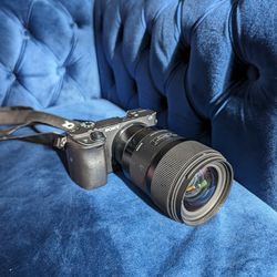 Sony A6400 Mirrorless Camera/ Sigma 35mm 1.4 Lens