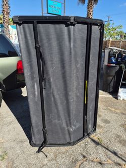 Truck bed cover