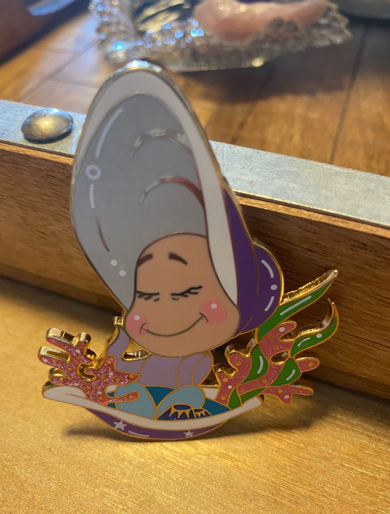 Disney Oyster Fantasy Pin 
