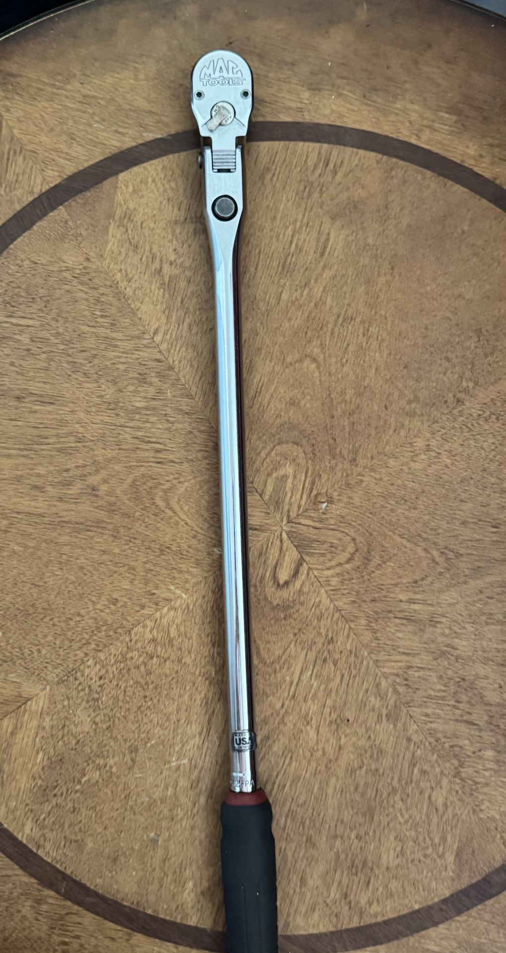 MATCO 3/8” Drive Axis 90 Tooth Flex Head Ratchet.