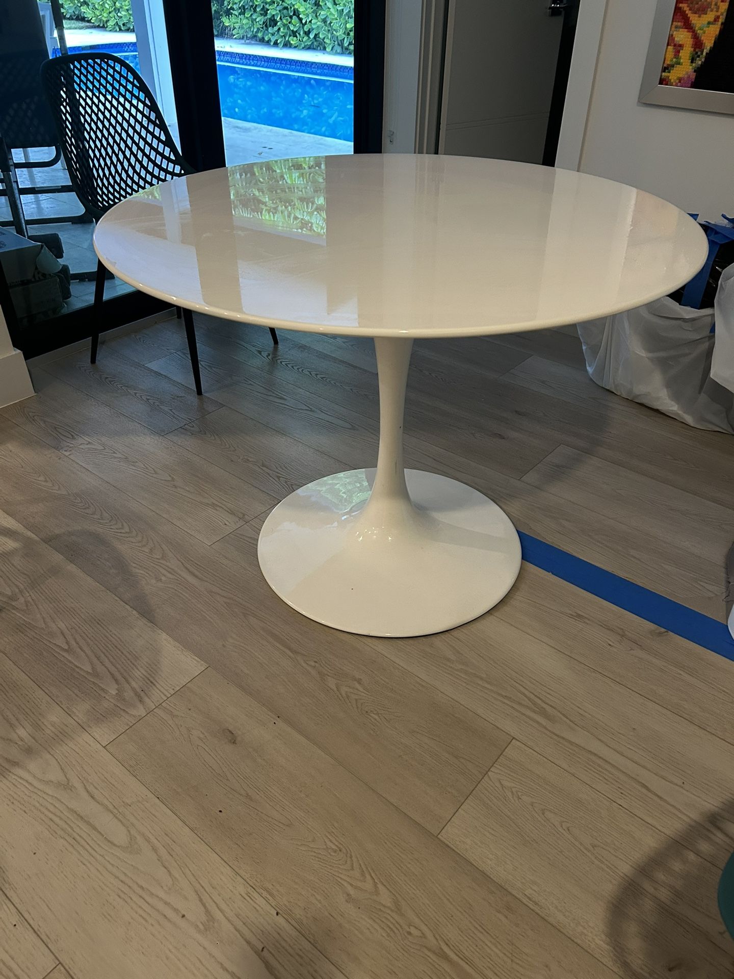 Kitchen Table Round