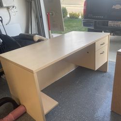 Free Desk