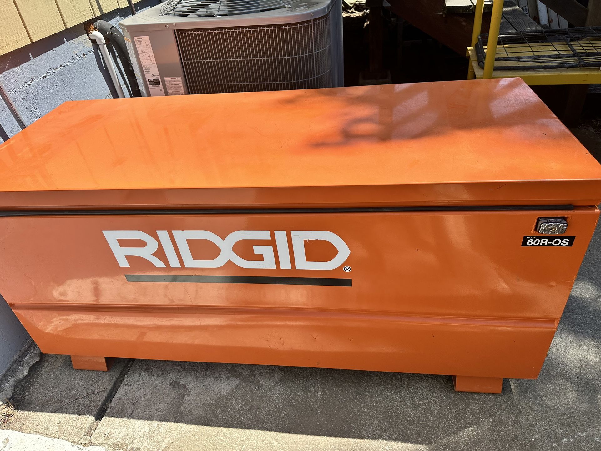 RIDGIT Job Box / Storage chest Like New