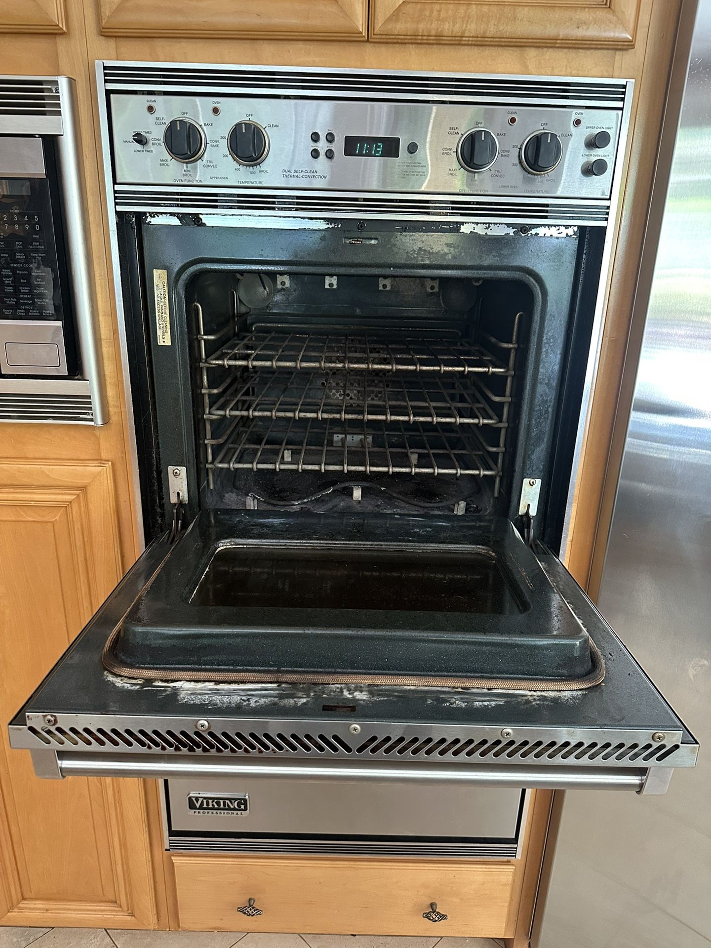 Viking Professional 27” double oven