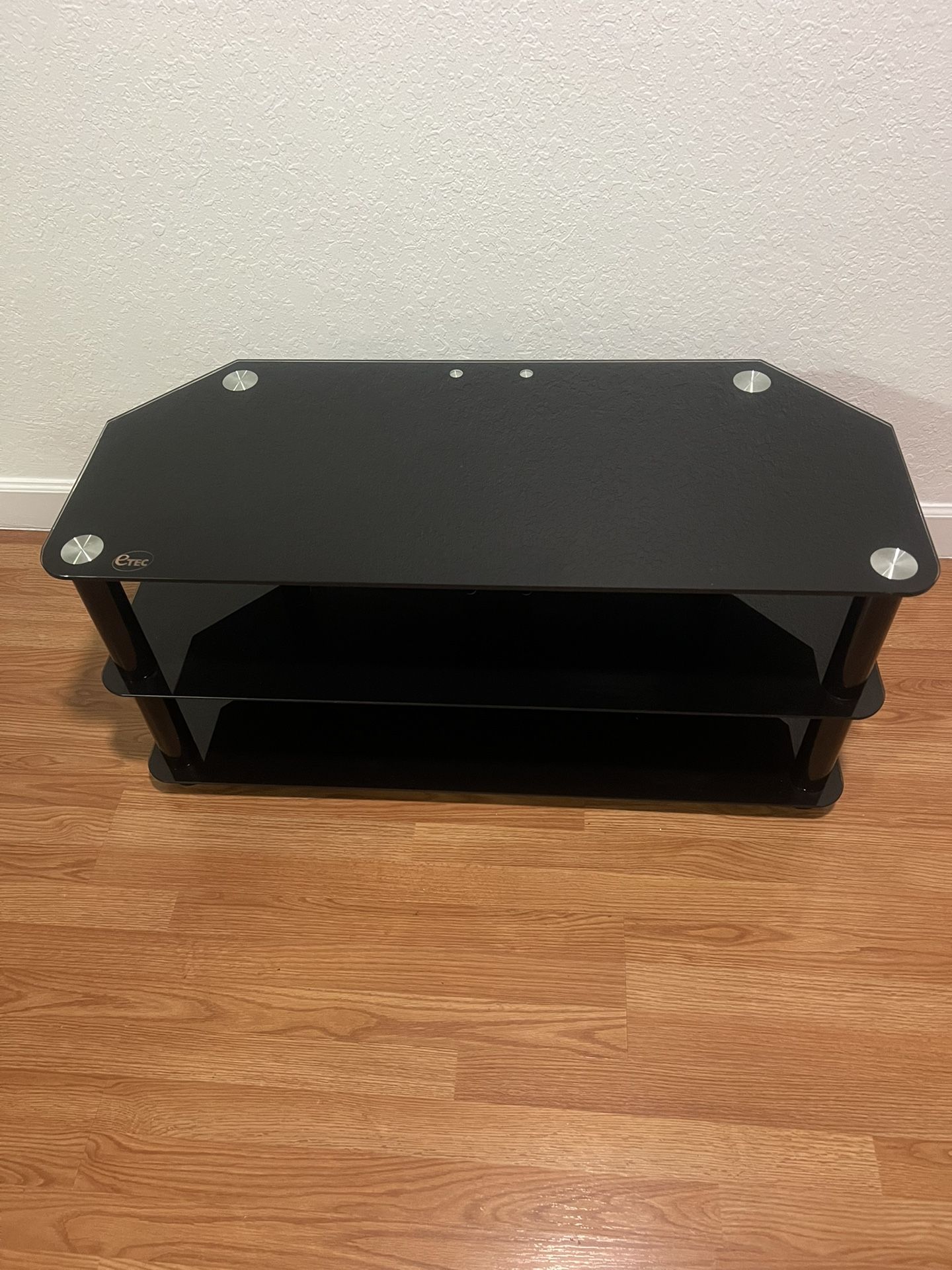 TV.  TABLE 