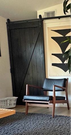 WOOD BARN DOOR
