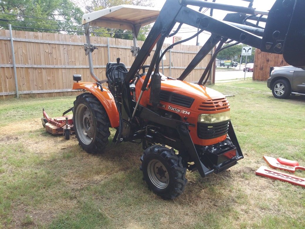 Front loader tractor