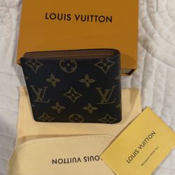 Louis Vuitton Bifold Wallet