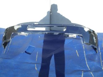 07 08 09 10 11 2007 2008 2009 2010 2011 CHEVY CHEVROLET SILVERADO HEAVY DUTY FRONT BUMPER COVER OEM