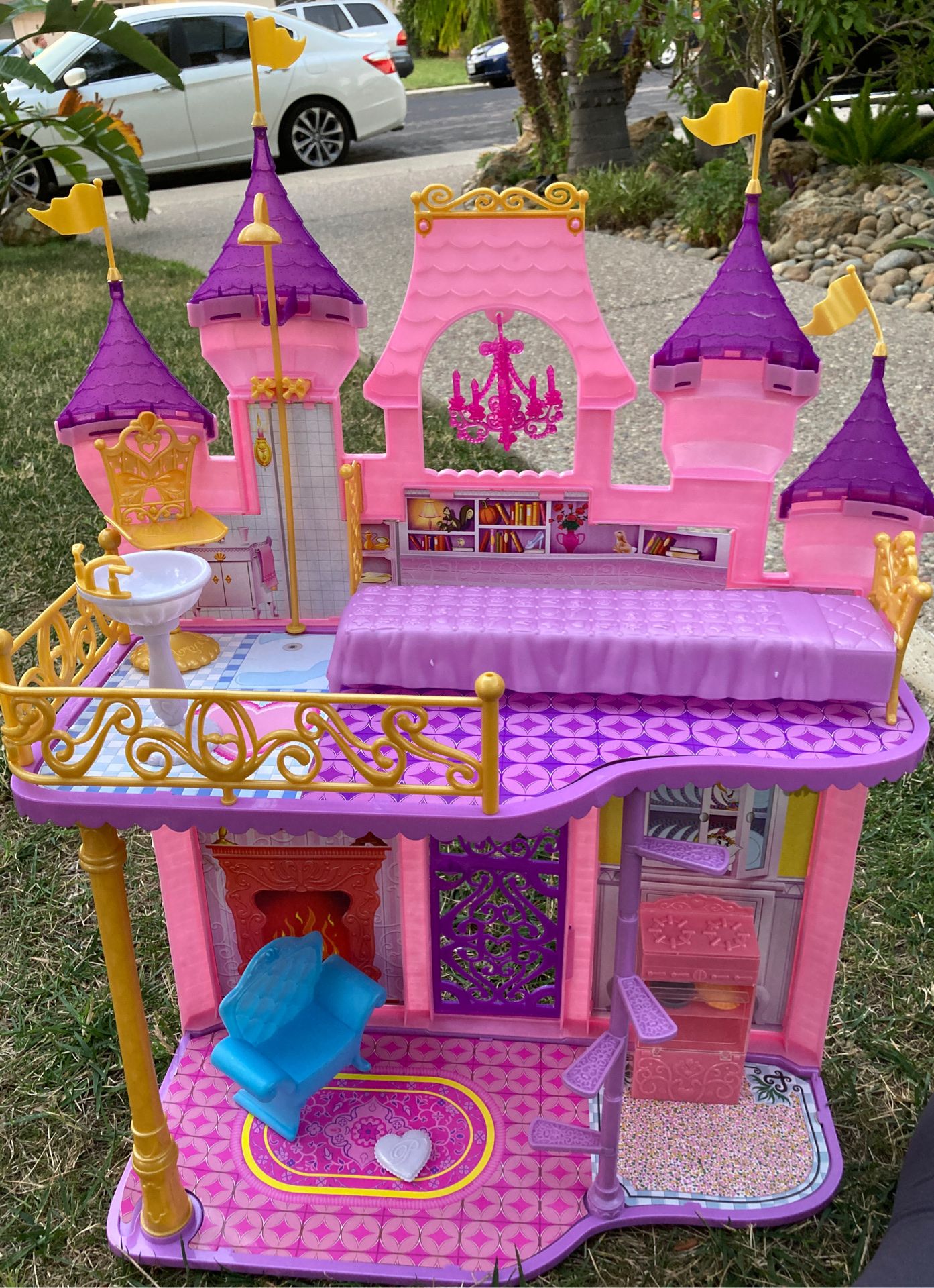 Free Disney Barbie House