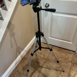 Adjustable Camera Tripod 