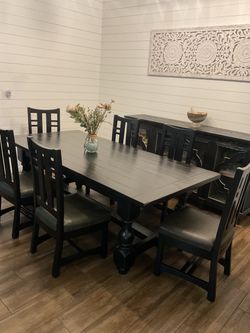 Dinning Table