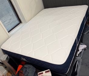 Full size mattress