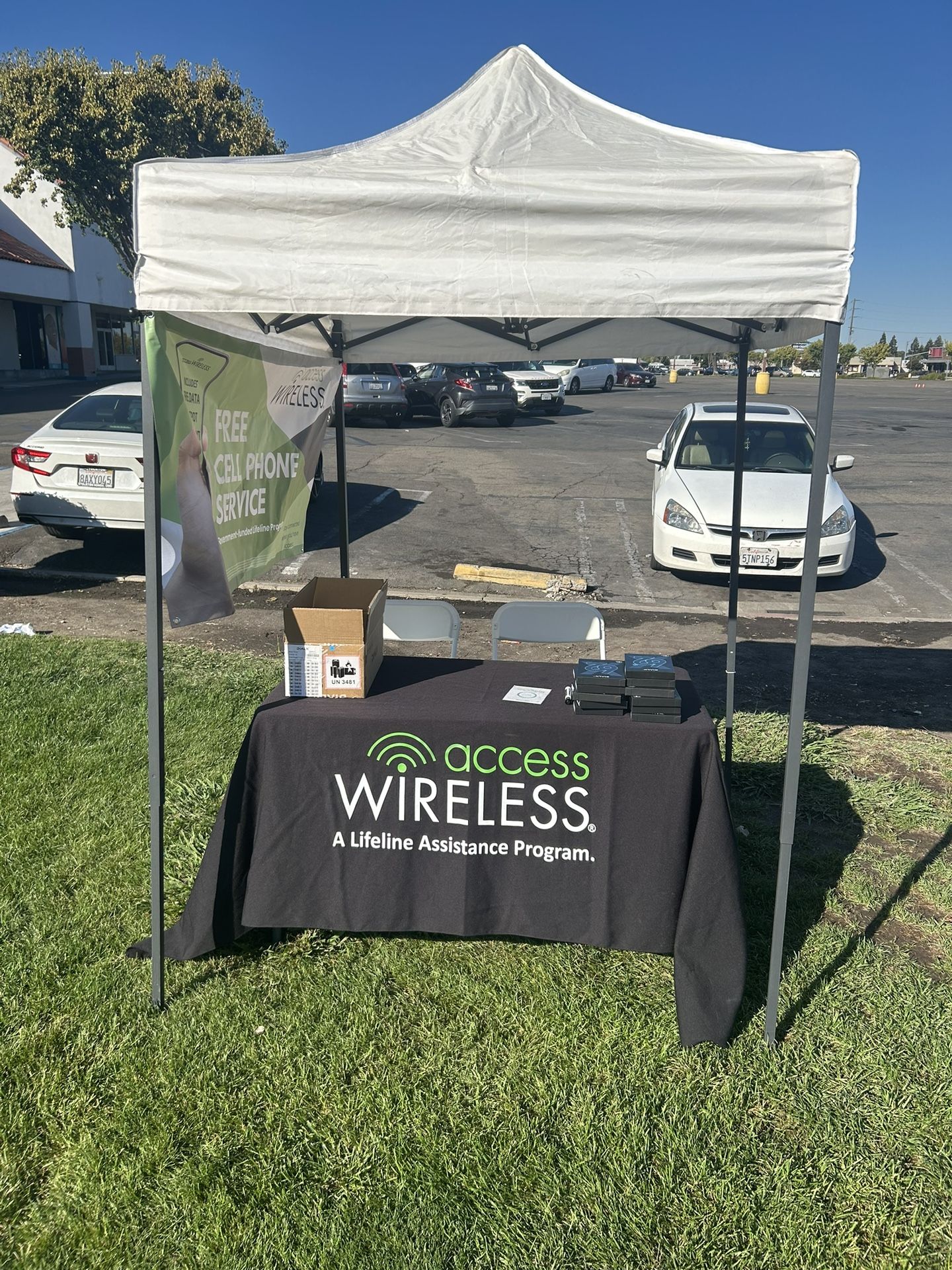 FREE PHONES!! In Front Of DDs On E Hammer Ln