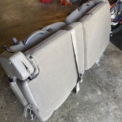 FREE: Selling These 3rd Row Seats For A GMC Denali/Yukon I Belive Years Of 2003-05. 